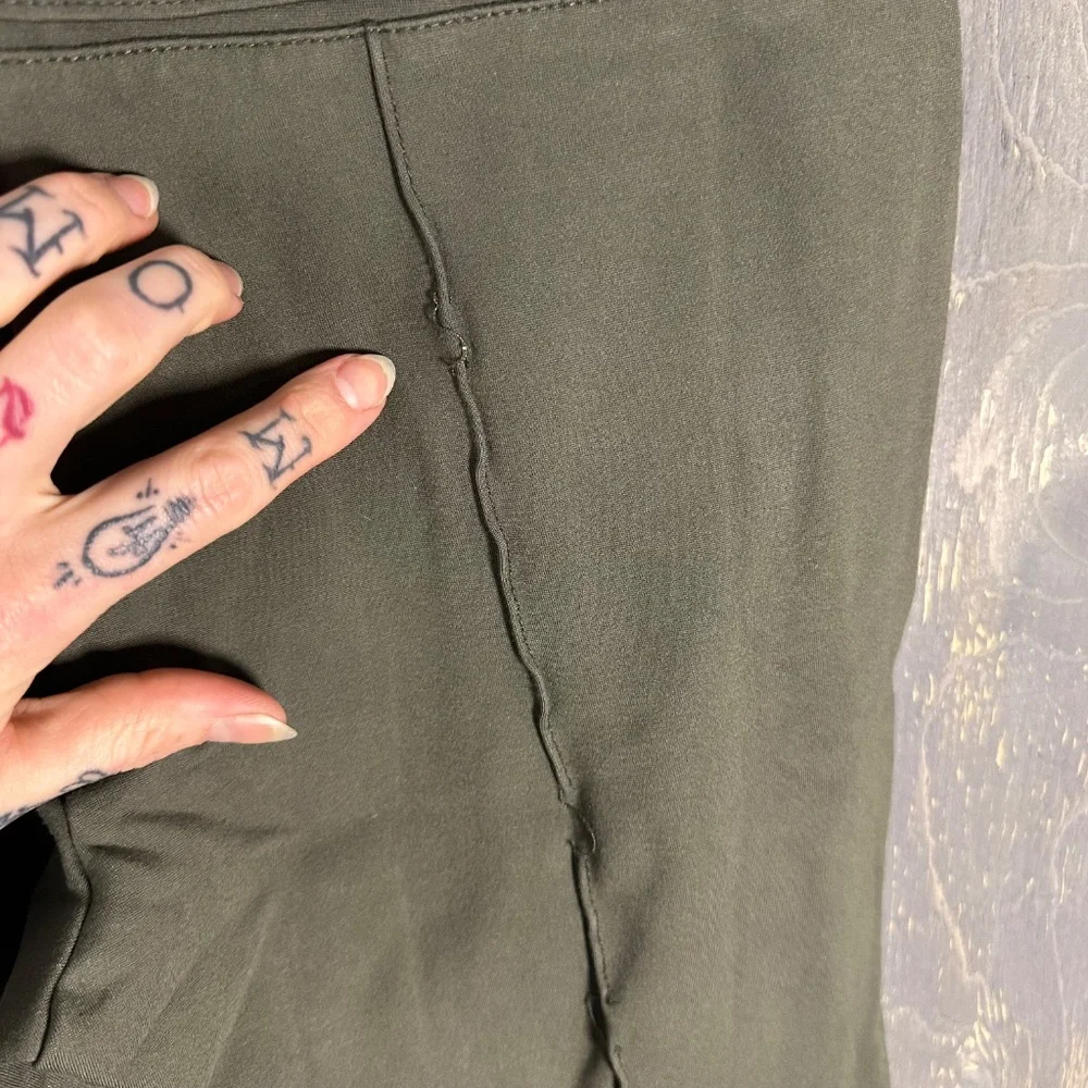 Legging Style pants - Picture 6 of 10